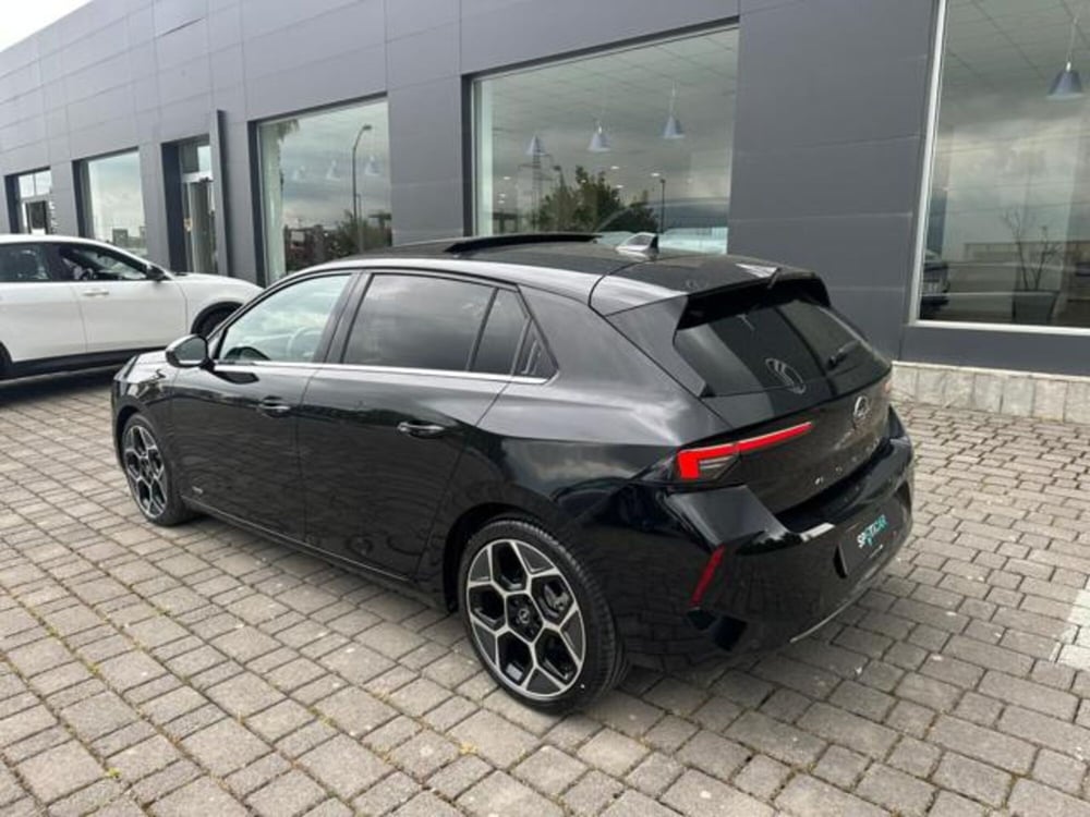 Opel Astra Station Wagon nuova a Salerno (4)