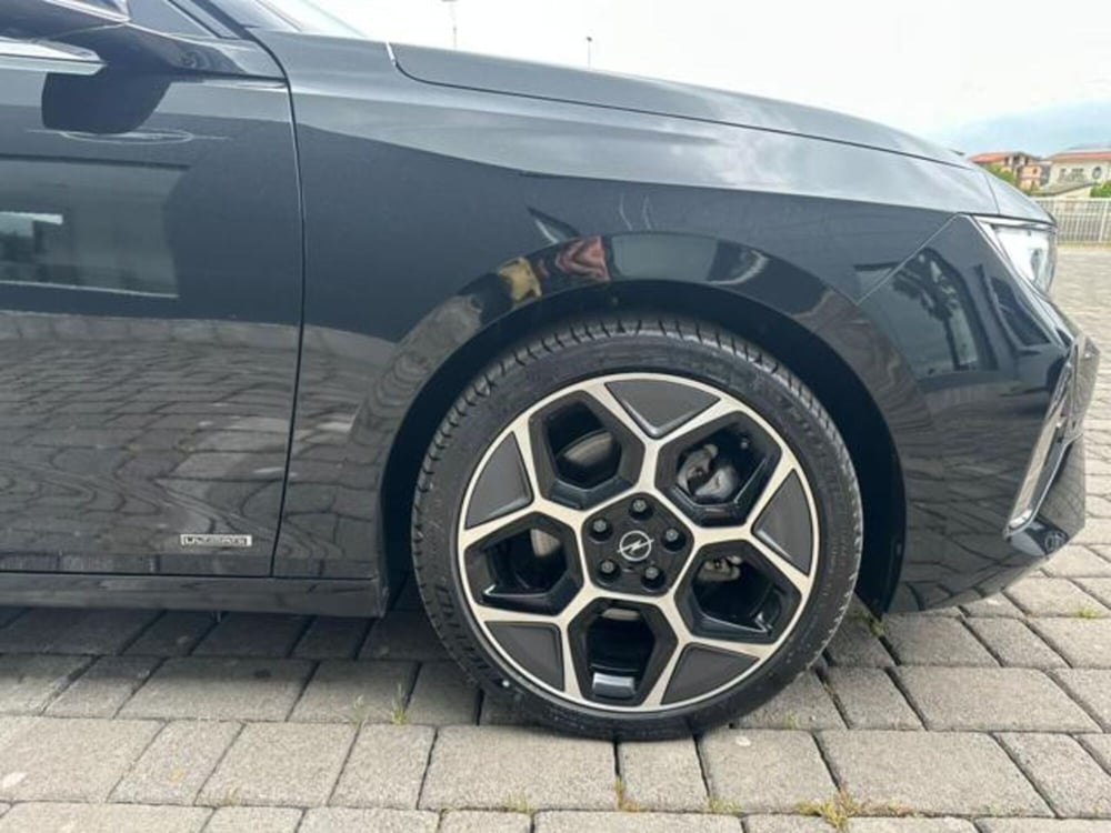 Opel Astra Station Wagon nuova a Salerno (9)
