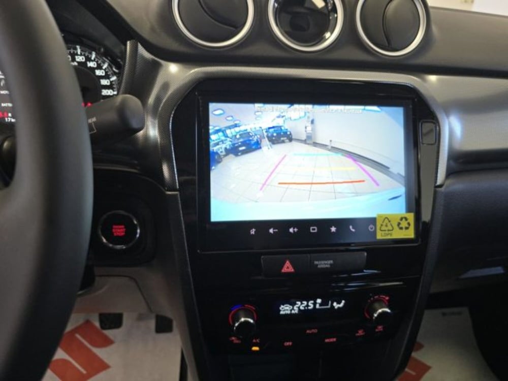 Suzuki Vitara nuova a Reggio Emilia (15)