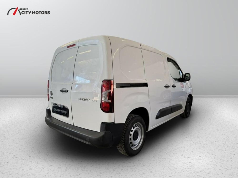 Toyota Proace City Furgone usata a Monza e Brianza (6)