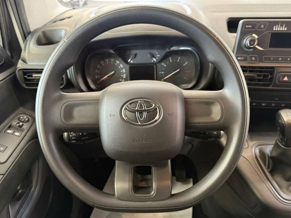 Toyota Proace City Furgone usata a Monza e Brianza (7)
