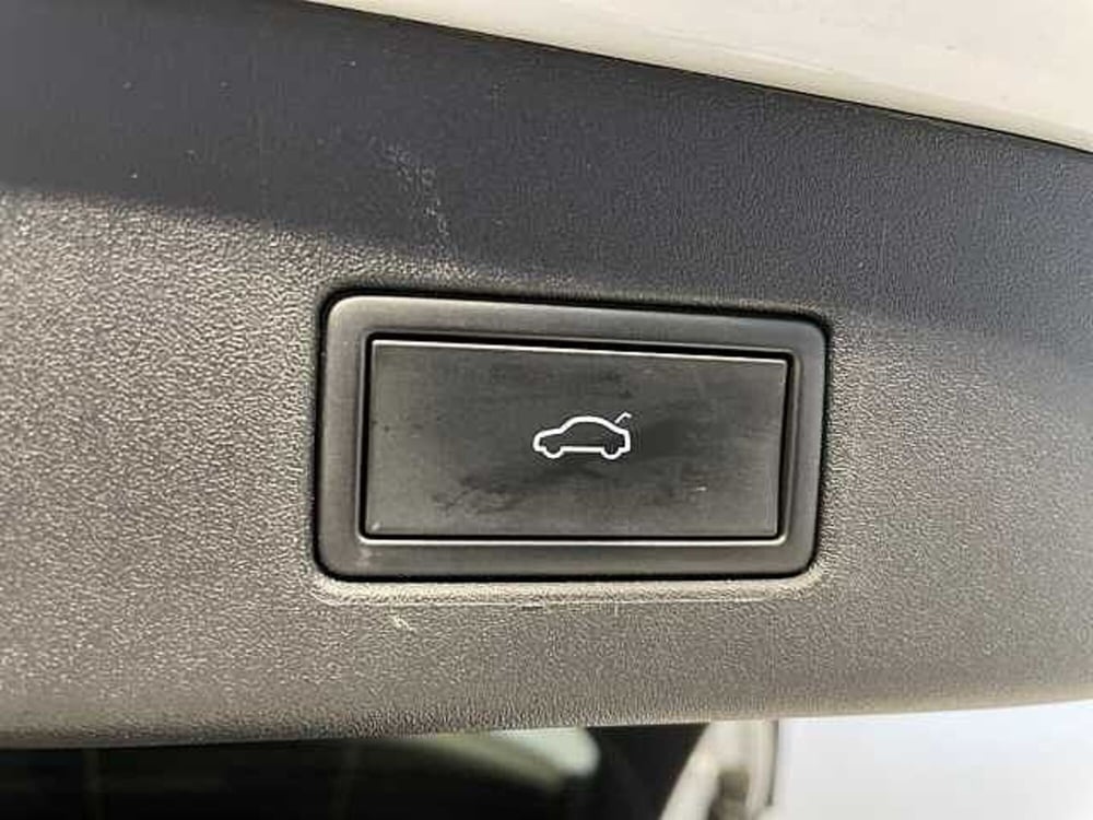 Volkswagen ID.4 usata a Ravenna (17)