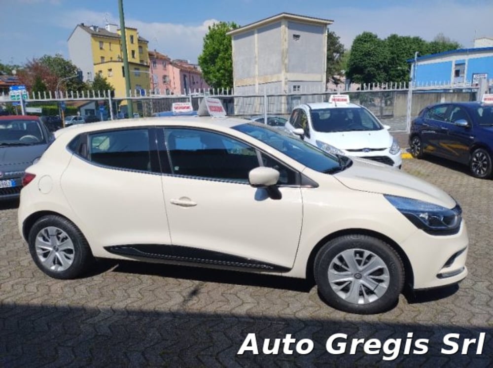 Renault Clio usata a Milano (6)