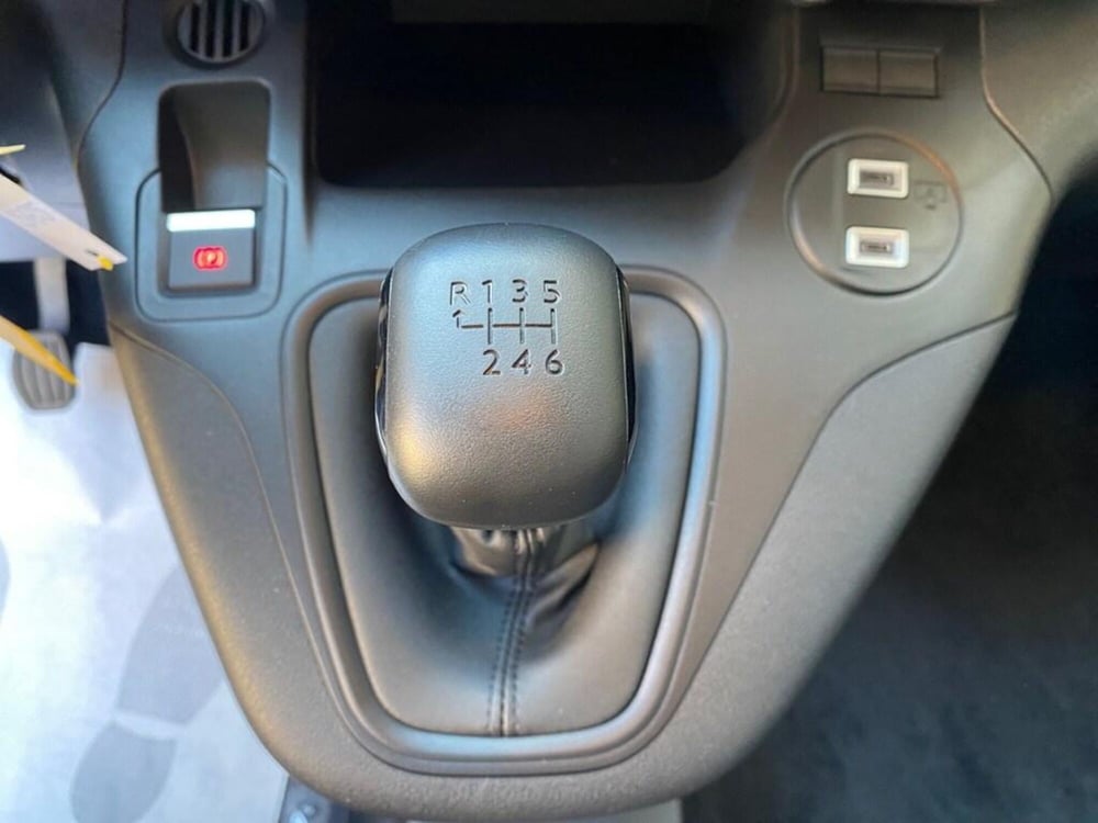Citroen Berlingo Furgone nuova a Torino (11)