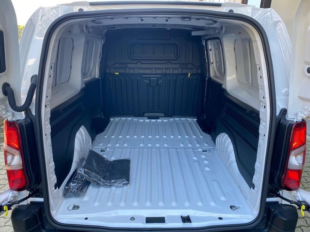 Citroen Berlingo Furgone nuova a Torino (8)