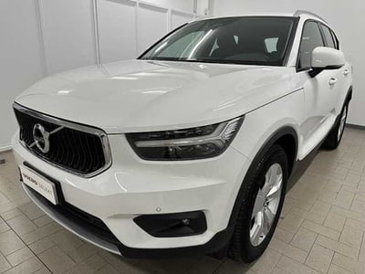 Volvo XC40 D3 Momentum del 2020 usata a Civitanova Marche