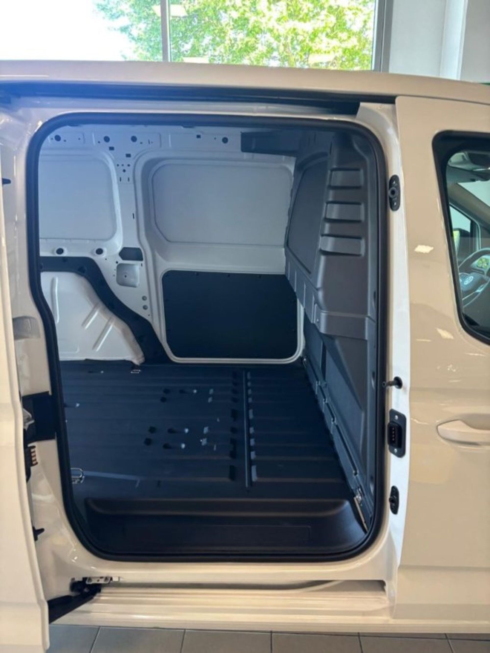 Volkswagen Veicoli Commerciali Caddy nuova a Cuneo (11)