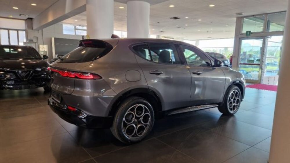 Alfa Romeo Tonale nuova a Modena (3)