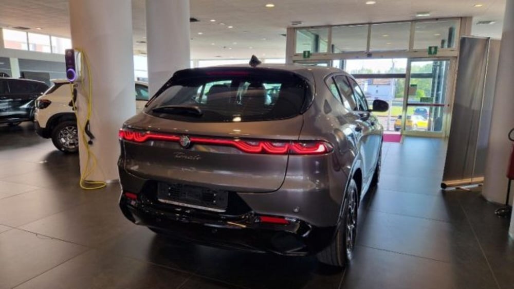 Alfa Romeo Tonale nuova a Modena (4)