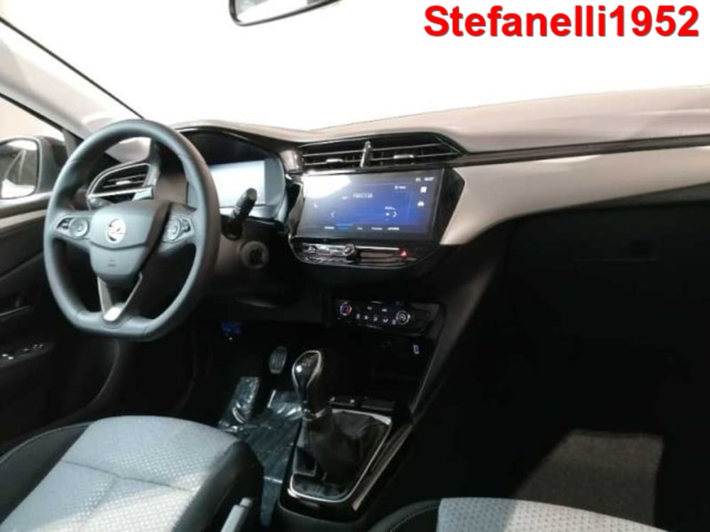 Opel Corsa nuova a Bologna (15)