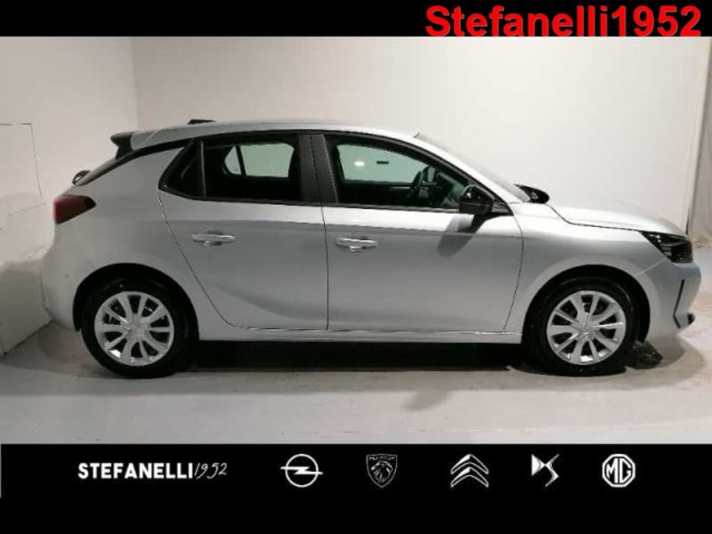 Opel Corsa nuova a Bologna (2)