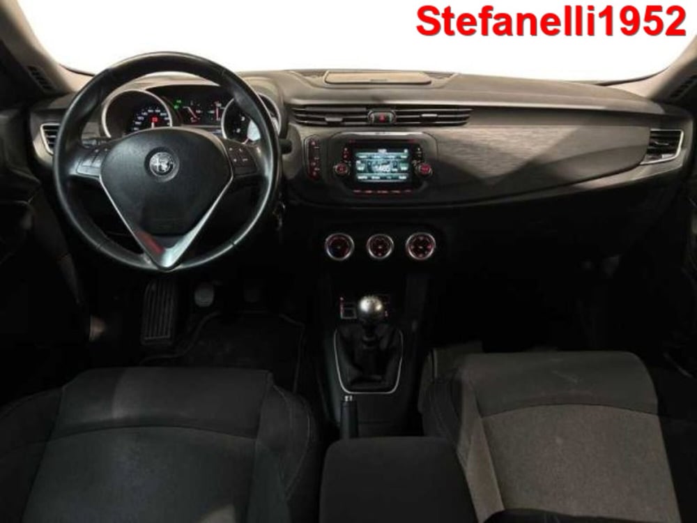 Alfa Romeo Giulietta usata a Bologna (13)
