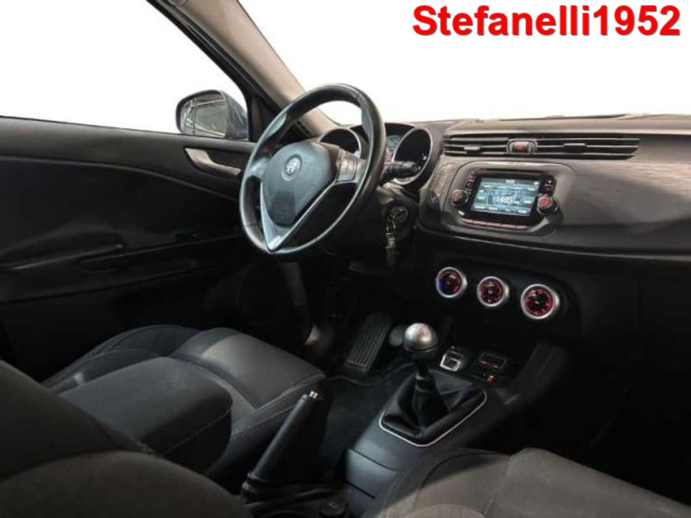 Alfa Romeo Giulietta usata a Bologna (15)
