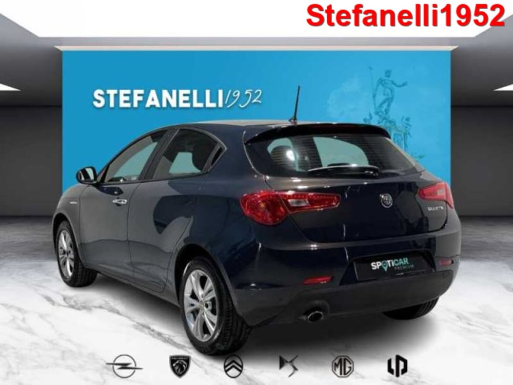 Alfa Romeo Giulietta usata a Bologna (5)