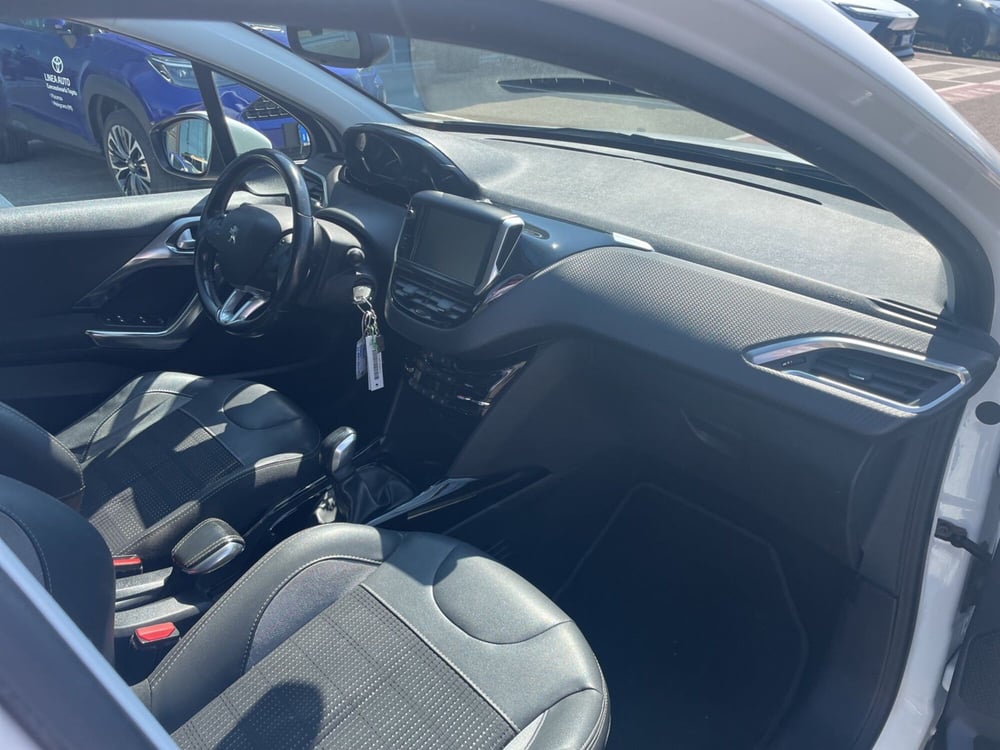 Peugeot 2008 usata a Piacenza (9)