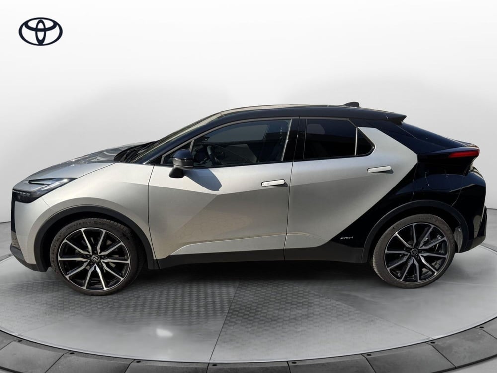 Toyota Toyota C-HR usata a Como (3)