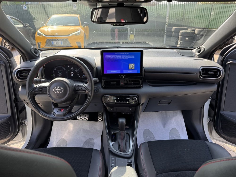 Toyota Yaris GR Sport usata a Como (8)