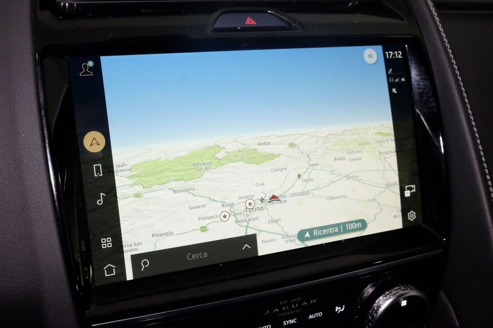 Jaguar E-Pace usata a Torino (16)