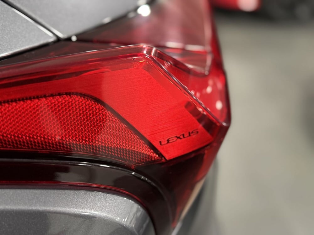 Lexus UX usata a Brescia (15)