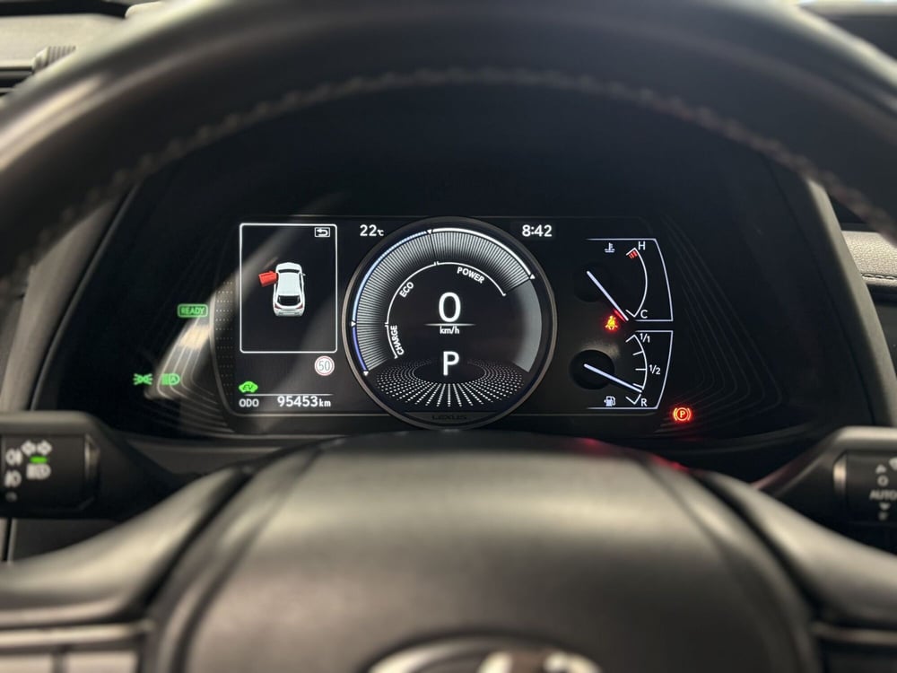 Lexus UX usata a Brescia (17)
