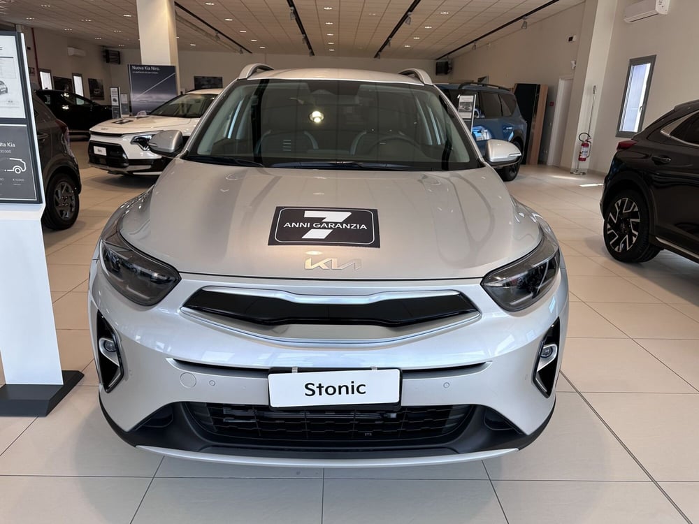 Kia Stonic nuova a Cremona (3)
