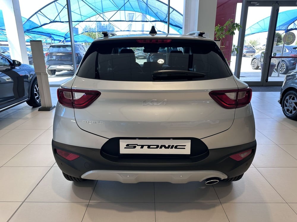 Kia Stonic nuova a Cremona (6)