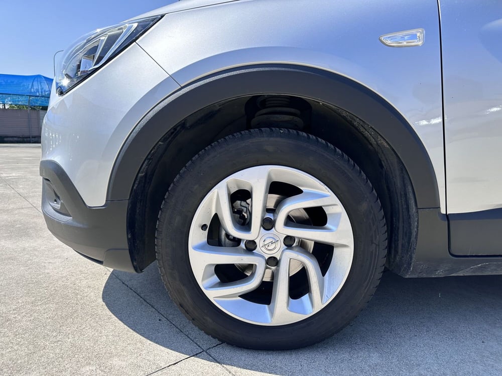 Opel Crossland X usata a Cremona (4)