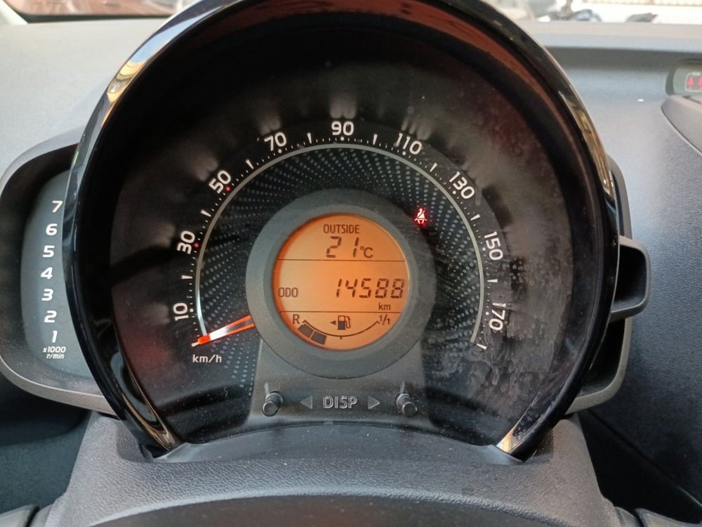 Toyota Aygo usata a Milano (13)