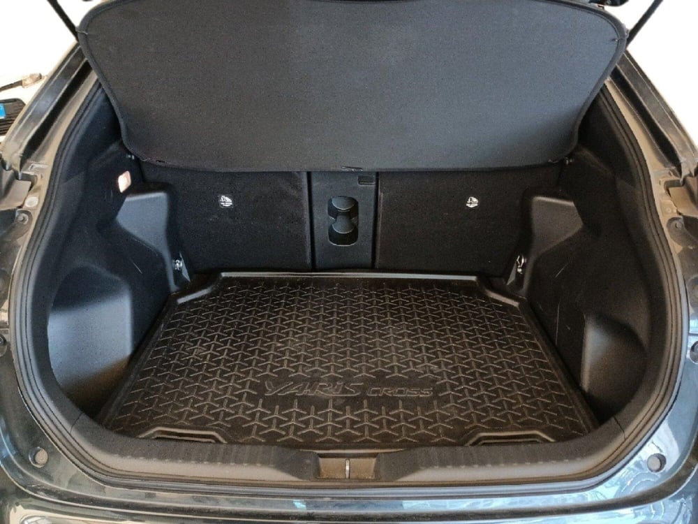 Toyota Yaris Cross usata a Milano (11)