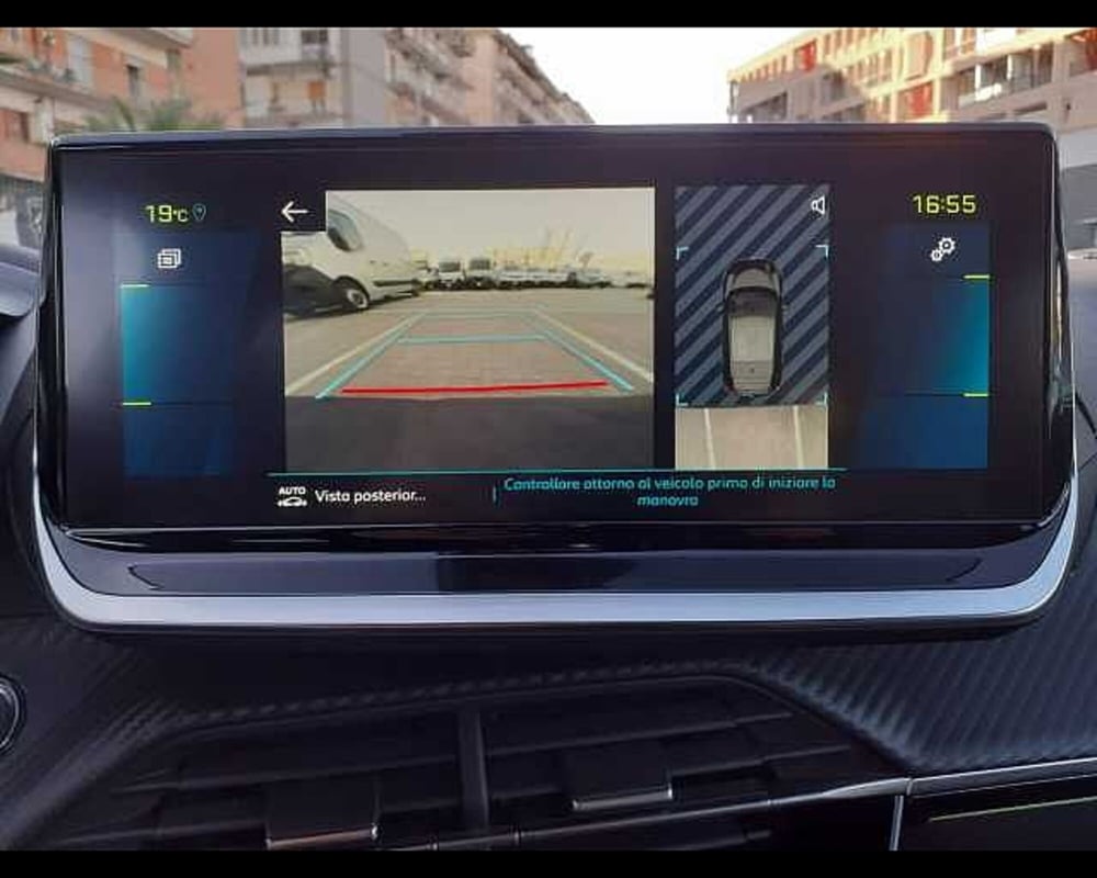 Peugeot 208 usata a Napoli (12)