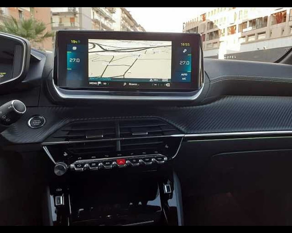 Peugeot 208 usata a Napoli (13)