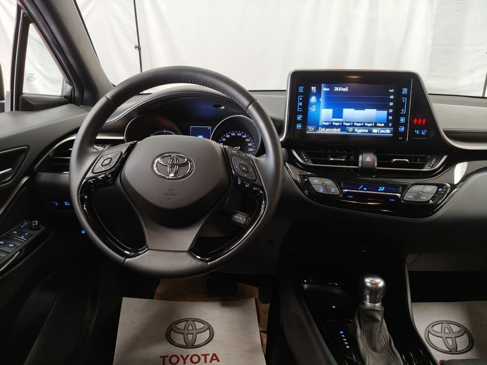 Toyota Toyota C-HR usata a Roma (10)