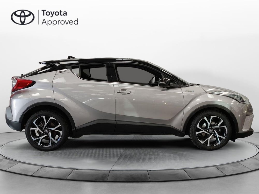 Toyota Toyota C-HR usata a Roma (17)