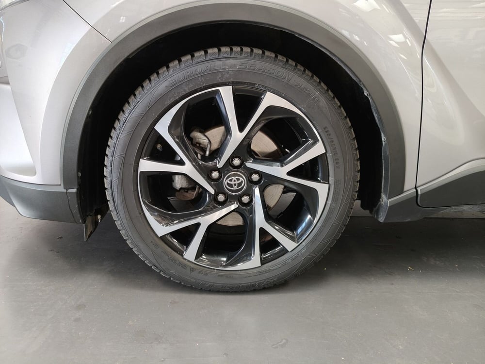 Toyota Toyota C-HR usata a Roma (18)