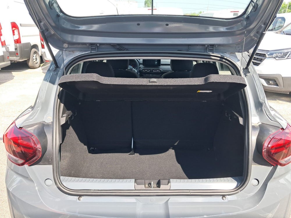 Dacia Sandero usata a Bologna (12)