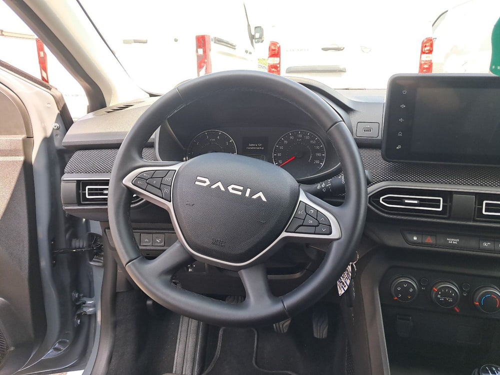 Dacia Sandero usata a Bologna (17)