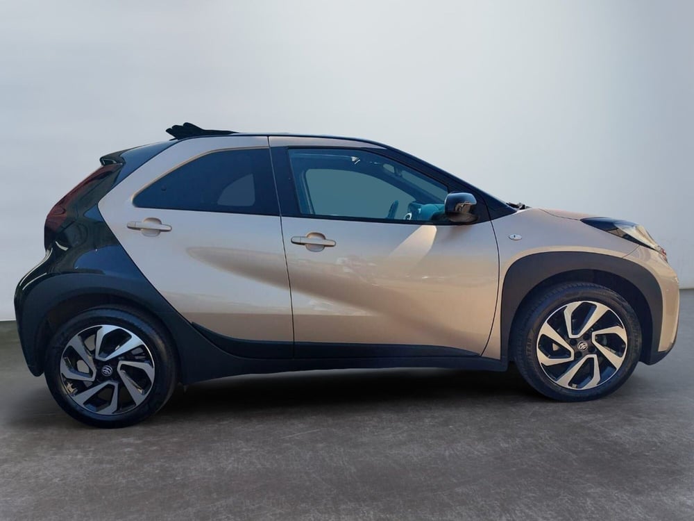 Toyota Aygo X usata a Modena (4)