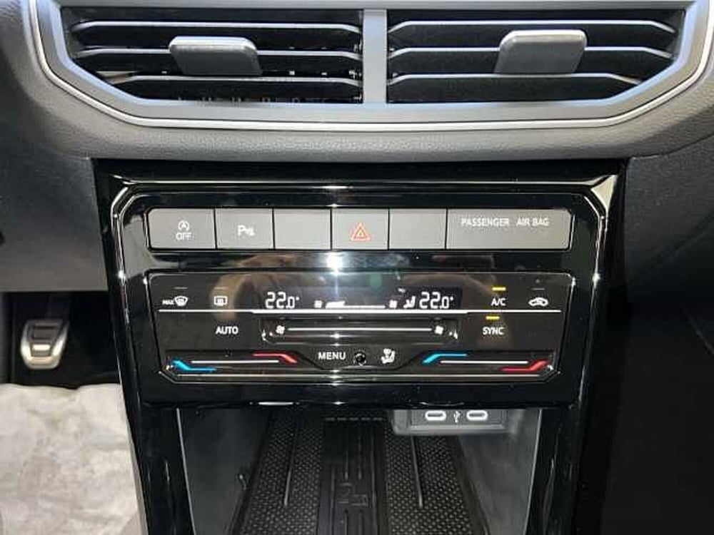 Volkswagen T-Cross nuova a Forlì-Cesena (17)