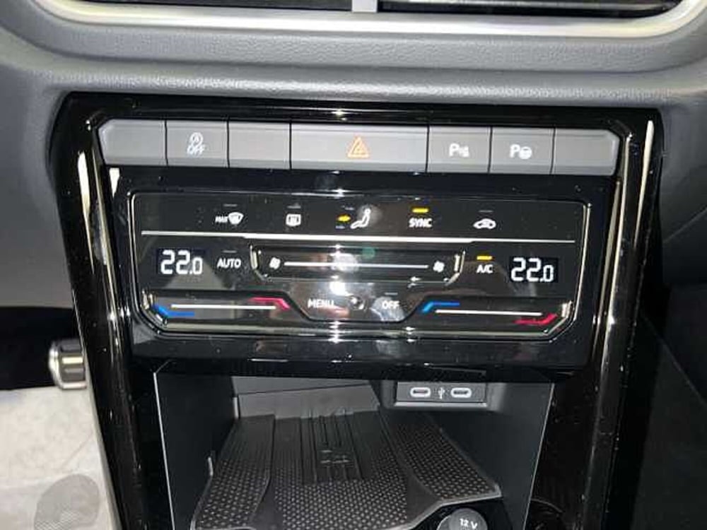 Volkswagen T-Roc nuova a Forlì-Cesena (20)