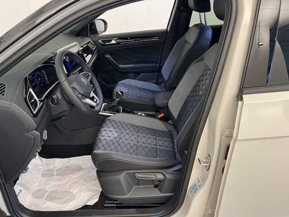 Volkswagen T-Roc nuova a Forlì-Cesena (9)