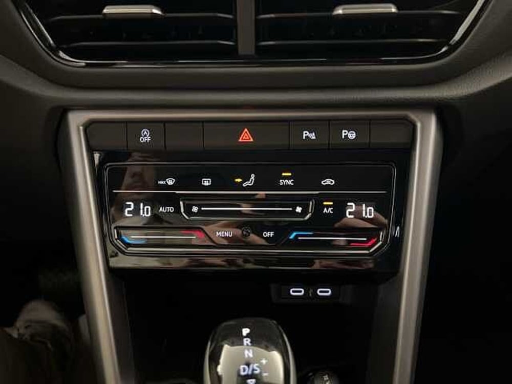 Volkswagen T-Roc nuova a Forlì-Cesena (20)