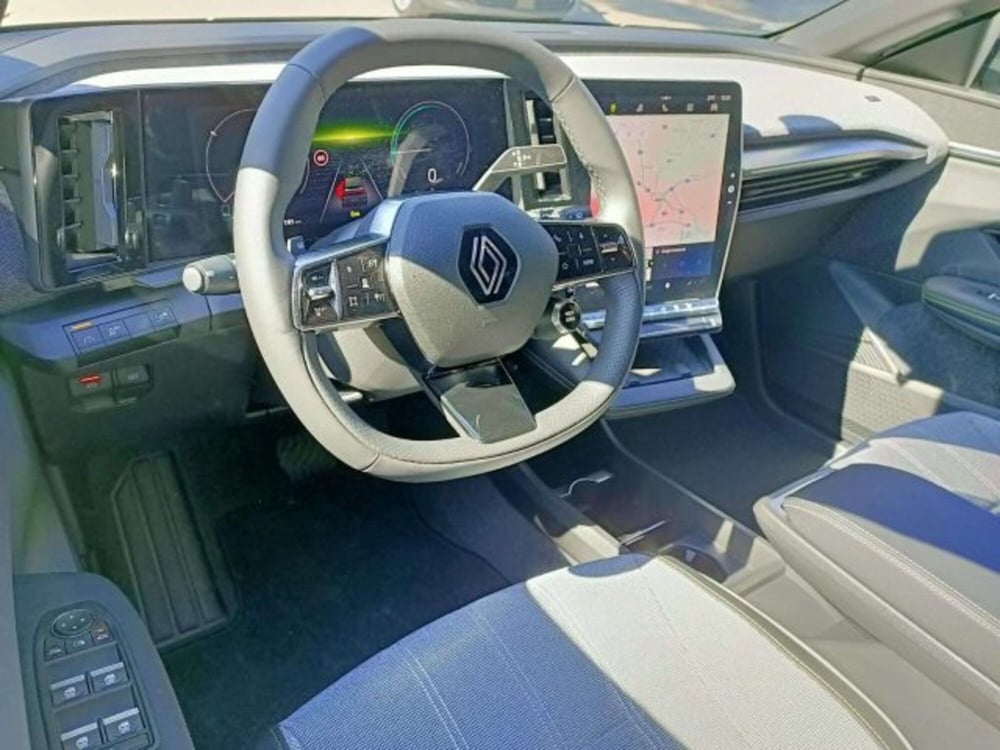Renault Megane E-Tech Electric nuova a Firenze (10)