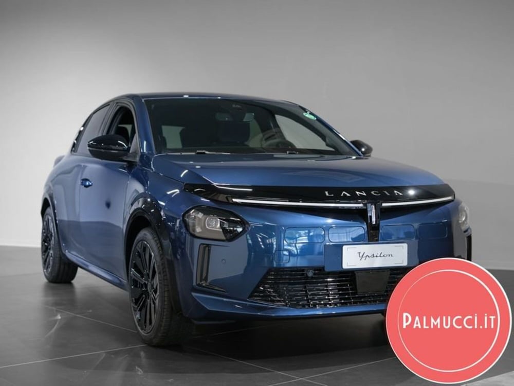 Lancia Ypsilon nuova a Prato