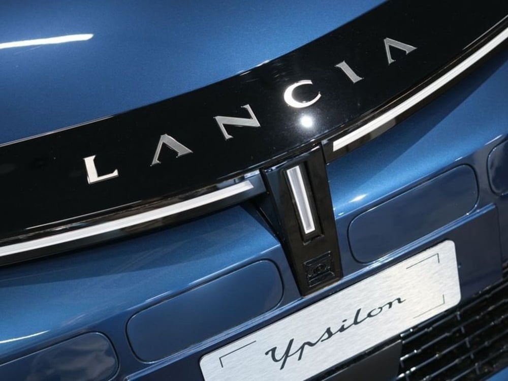 Lancia Ypsilon nuova a Prato (2)