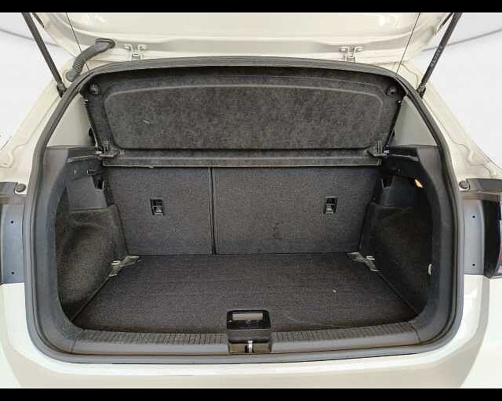 Volkswagen T-Cross usata a Roma (11)