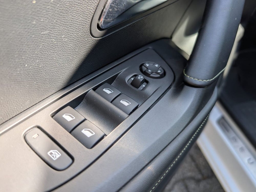 Peugeot 2008 usata a Pavia (13)