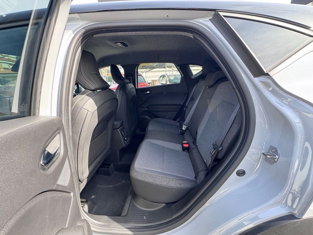 Renault Captur nuova a Pavia (7)