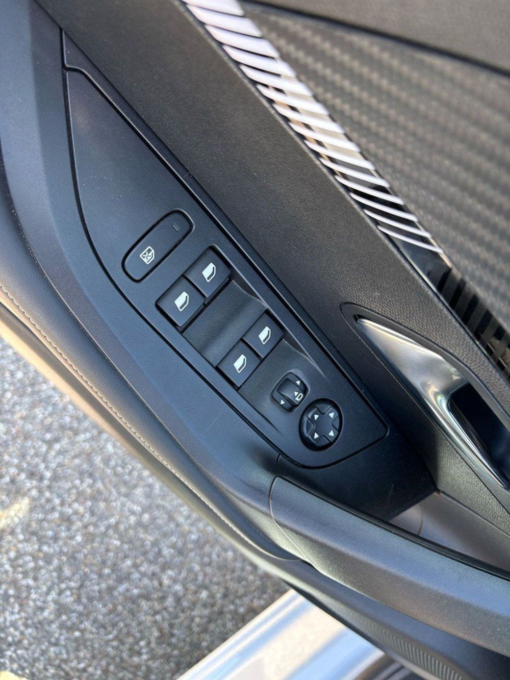 Peugeot 2008 usata a Pavia (12)