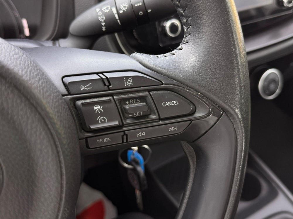 Toyota Aygo X usata a Pavia (14)