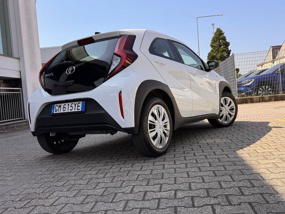 Toyota Aygo X usata a Pavia (4)
